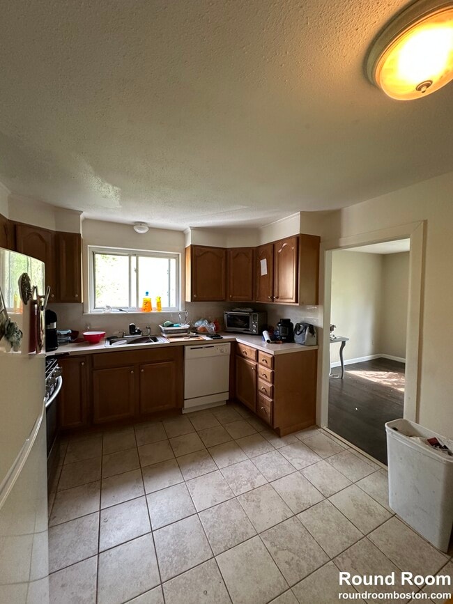 19 Kippy Dr, Unit 1