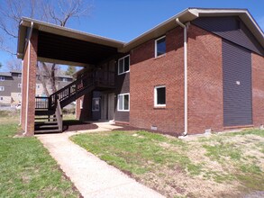 811 S Morrison Ave in Collinsville, IL - Building Photo - Building Photo