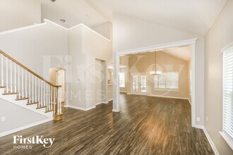 2764 Wood Stork Trail, Unit 221 in Orange Park, FL - Foto de edificio - Building Photo