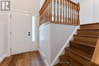 144 Ravenbury Dr in Hamilton, ON - Building Photo - Building Photo