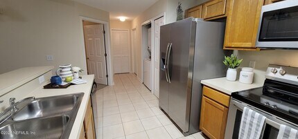 6076 Maggies Cir in Jacksonville, FL - Building Photo - Building Photo