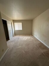 4421 Alexis Dr in Las Vegas, NV - Building Photo - Building Photo