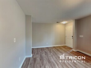 3879 Williamston Park Ct in Winston-Salem, NC - Building Photo - Building Photo