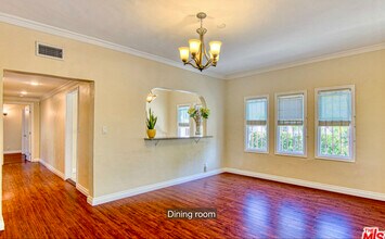 500 N Harper Ave in Los Angeles, CA - Building Photo - Building Photo