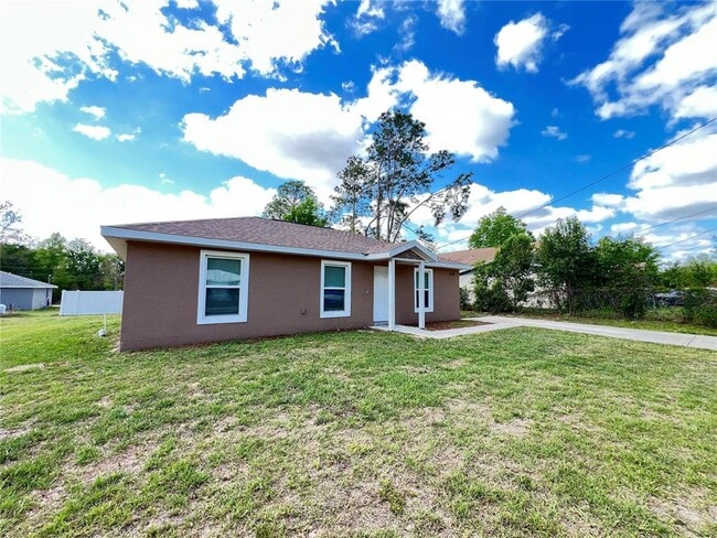 5726 NW 3rd St in Ocala, FL - Building Photo - Building Photo