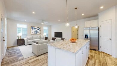 Oakwood Meadows in Oronoco, MN - Foto de edificio - Building Photo