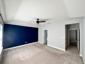 27348 Caroline Way in San Antonio, TX - Foto de edificio - Building Photo