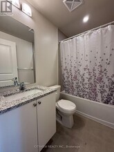 38 Annie Craig Dr in Toronto, ON - Building Photo - Building Photo