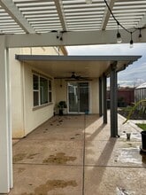 10154 Cosby Way in Elk Grove, CA - Building Photo - Building Photo
