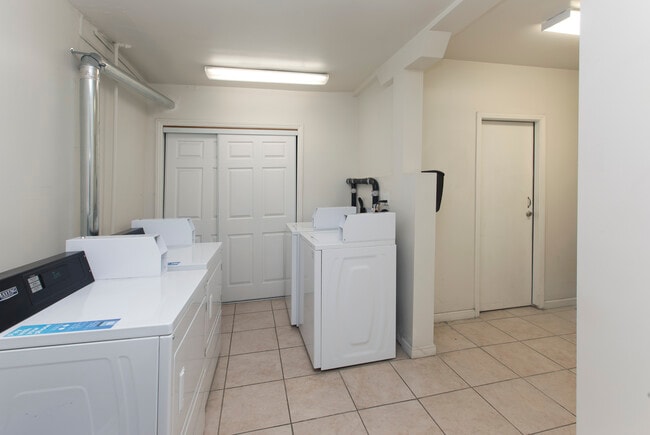 1407 Gough St in San Francisco, CA - Building Photo - Building Photo