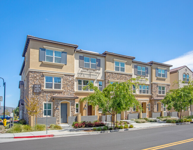 Granite Ridge Apartments in Fremont, CA - Building Photo - Building Photo