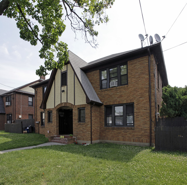 109 Willowbrook Rd in Staten Island, NY - Foto de edificio - Building Photo