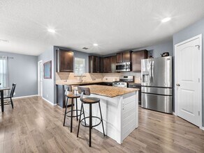 15223 Cinnamon Teal in San Antonio, TX - Building Photo - Building Photo