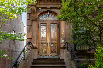 190 Hancock Street in Brooklyn, NY - Foto de edificio - Building Photo