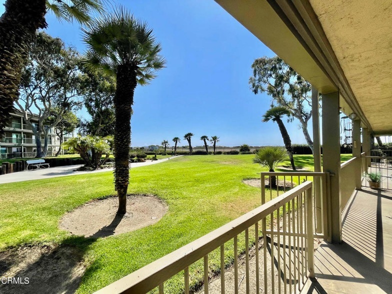 755 Reef Cir in Port Hueneme, CA - Building Photo