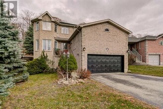 49 Eaglestone Ln in Barrie, ON - Building Photo - Building Photo