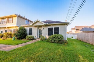 1703 Nichole Woods Dr in Houston, TX - Building Photo