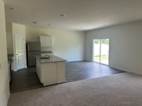 121 Snowdrop Ave in La Vergne, TN - Building Photo - Building Photo
