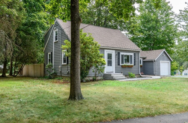 7 Ferndale Rd in Natick, MA - Building Photo - Building Photo