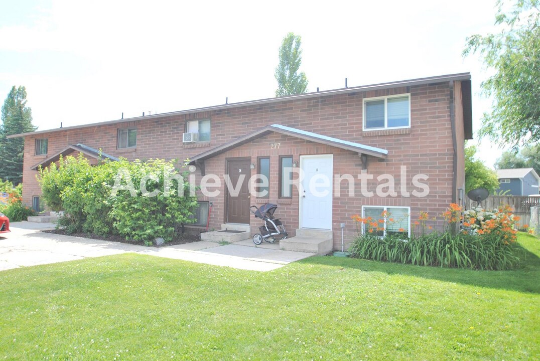277 Bridger Dr in Logan, UT - Building Photo