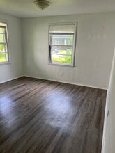 93 E Green St in Scottsburg, IN - Building Photo - Building Photo