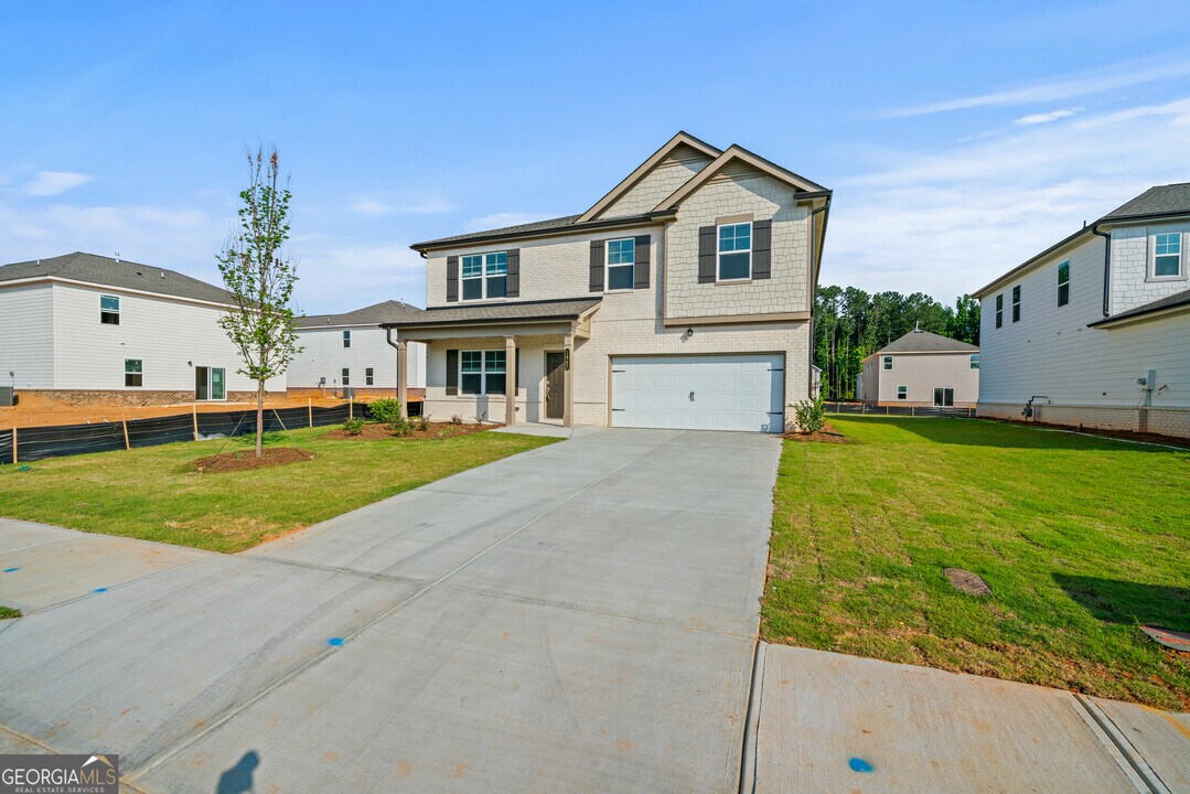 1847 Andrew Acrs Ln in Loganville, GA - Building Photo