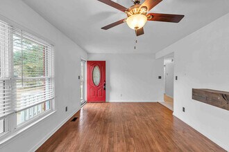 203 Pineview Rd in Jacksonville, NC - Building Photo - Building Photo