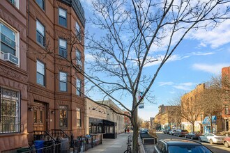 706 Union St in Brooklyn, NY - Building Photo - Building Photo