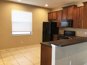 607 Arbor Pointe Ave in Minneola, FL - Foto de edificio - Building Photo