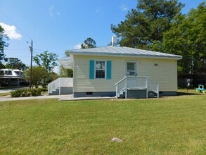 712 N B St in Bridgeton, NC - Building Photo - Building Photo