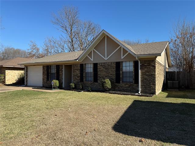 4804 Chickadee Dr in Balch Springs, TX - Building Photo - Building Photo