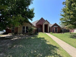 12621 Lexington Dr in Oklahoma City, OK - Building Photo - Building Photo