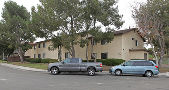 3222 Loma Riviera Cir Apartments