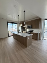 43 N 100 E in American Fork, UT - Building Photo - Building Photo