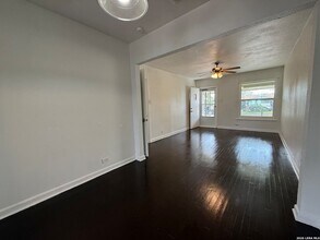 115 Kinder Dr in San Antonio, TX - Building Photo - Building Photo