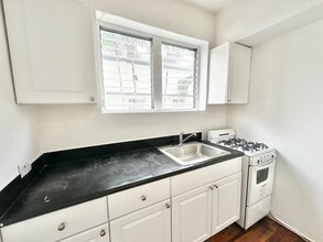 639 12th St in Miami Beach, FL - Building Photo - Building Photo
