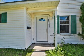 302 14th St N in Texas City, TX - Building Photo - Building Photo