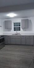 705 E Hanlon St in Tampa, FL - Foto de edificio - Building Photo