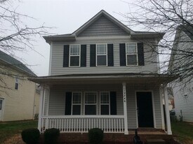 12746 Cross Dale Dr in Huntersville, NC - Building Photo