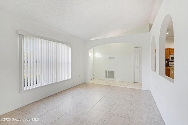 2441 Wolf Creek Dr in Melbourne, FL - Building Photo - Building Photo