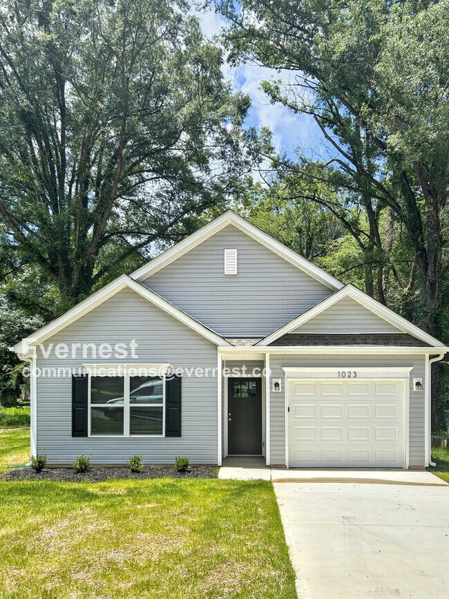 property at 1023 N Ransom St
