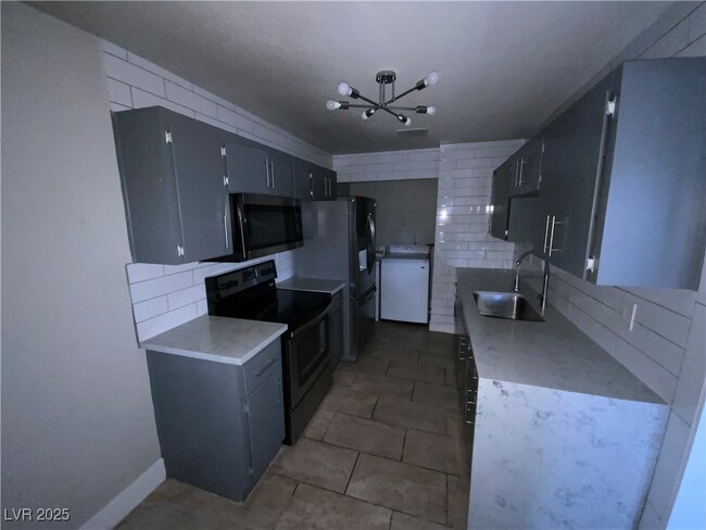 property at 466 E Sunset Rd