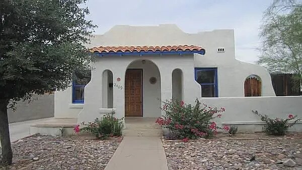 2409 E Mabel St in Tucson, AZ - Foto de edificio