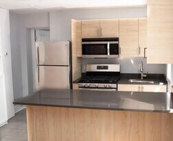 330 Palisade Ave, Unit 2 in Jersey City, NJ - Building Photo