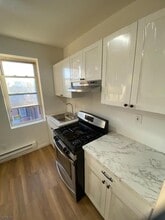 84 Pine St in Elizabeth, NJ - Building Photo - Building Photo
