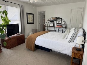 1300 Baltic Ave in Virginia Beach, VA - Building Photo - Building Photo