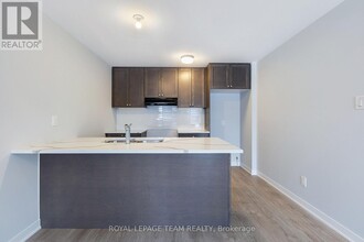 1010 Parnian Private in Ottawa, ON - Building Photo - Building Photo