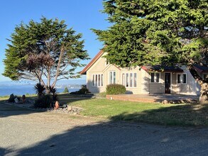 3041 Table Bluff Rd in Loleta, CA - Building Photo - Building Photo