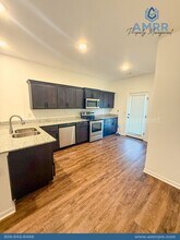 105 Anita Plaza in Carl Junction, MO - Foto de edificio - Building Photo