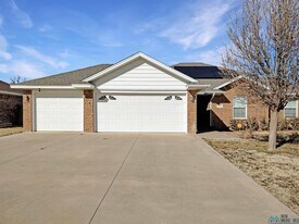 2304 Ralph Boone in Clovis, NM - Building Photo